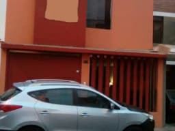 SE VENDE CASA HERMOSA EN EL DISTRITO DE SURCO