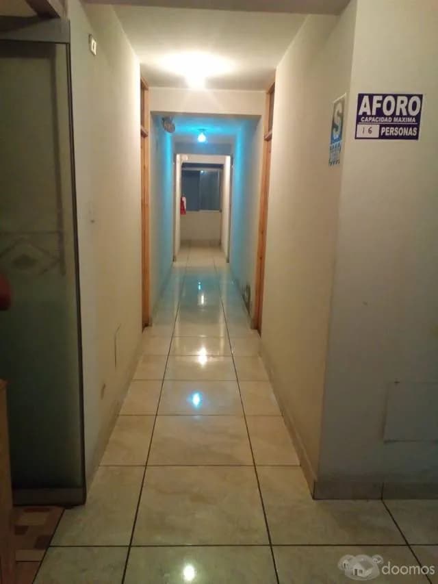 REMATO EDIFICIO/ HOSPEDAJE DE 800 Metros EN PLENO CENTRO DE SJM — foto 3