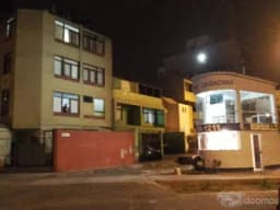 VENDO DEPARTAMENTO - CONSULTORIO $ 83,500 AV. ANGAMOS PARQUE REDUCTO Y  OESCHLE
