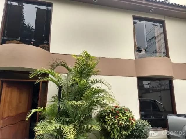 VENDO LINDA CASA EN SURCO — foto 1