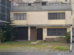 Casa-Local comercial