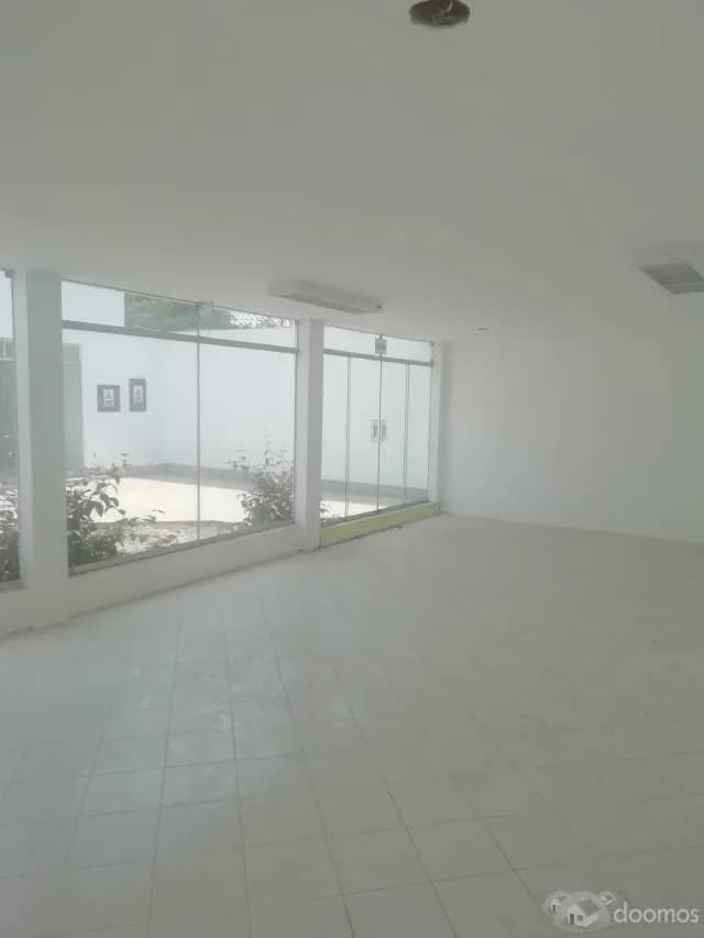 Casa comercial en alquiler — foto 1