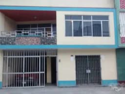 CASA 3 PISOS DE 200M SAN MARTIN DE PORRES