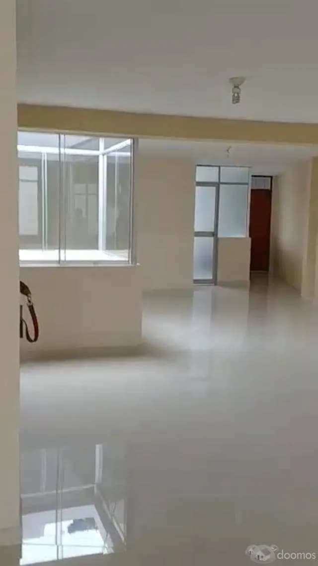 ALQUILO AMPLIO DPTO EN SURCO -SAGITARIO — foto 2