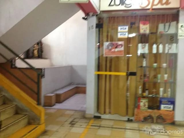Venta de tienda en Centro comercial — foto 2