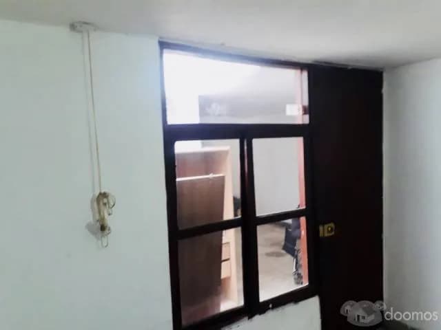RENTO CASA CON TIENDA — foto 1