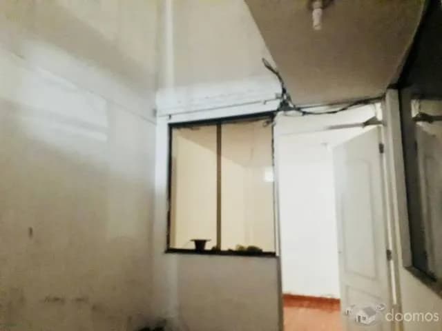 RENTO CASA CON TIENDA — foto 4