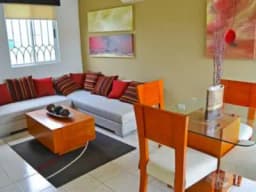 Altura cuadra 5 de Av. Los Alisos - Excelente Ubicación - Zona segura y tranquila