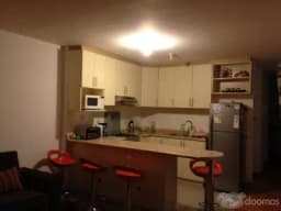 ALQUILO HABITACIÓN A ESTUDIANTE UNIVERSITARIO AMOBLADA CON AREAS COMUNES COMPARTIDAS