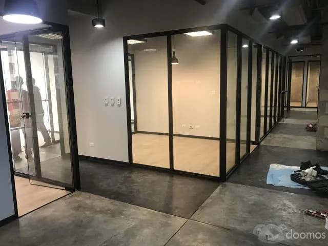 SE ALQUILA OFICINA IMPLEMENTADA EN MAGDALENA (LIMITE CON SAN ISIDRO) — foto 3