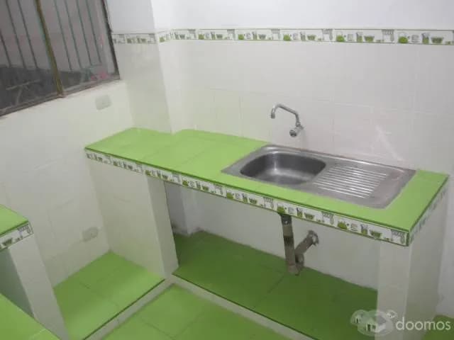 ALQUILO 1ER PISO CON MEDIDORES INDEPENDIENTE — foto 1