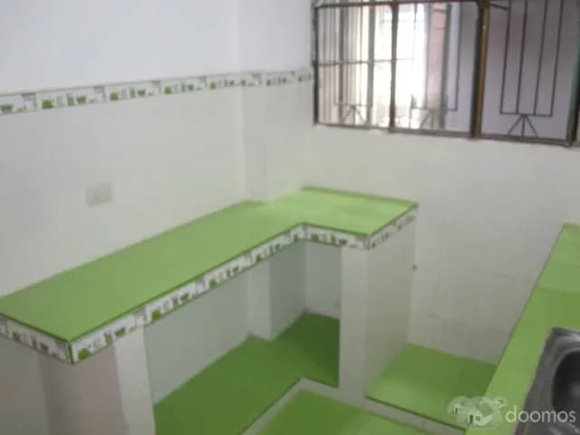 ALQUILO 1ER PISO CON MEDIDORES INDEPENDIENTE — foto 6