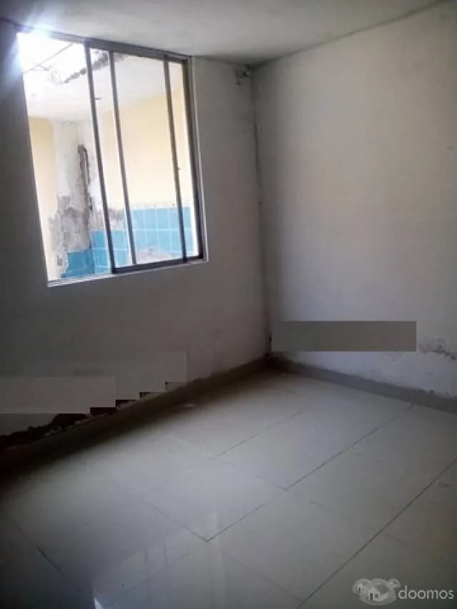 casa segundo sector derecho primer piso — foto 1