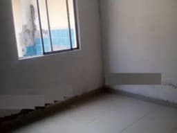 casa segundo sector derecho primer piso