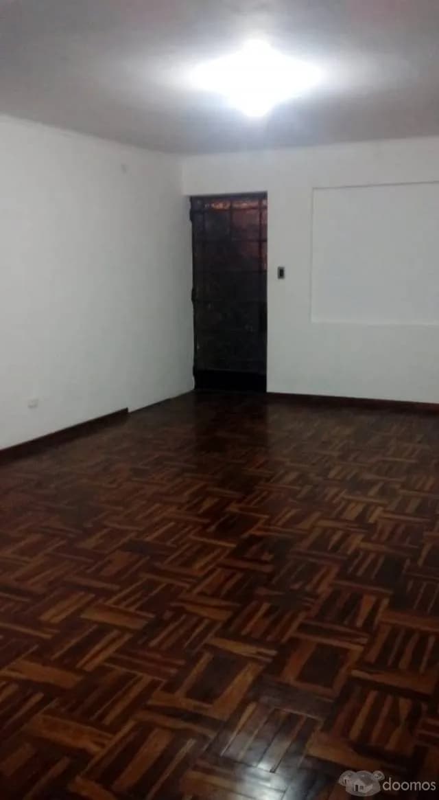 Alquilo Local Chorrillos — foto 1