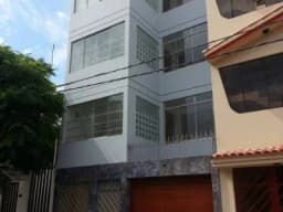 Ocasión alquiler de Minidepartamento en 5to piso para pareja o persona sola a S/.900