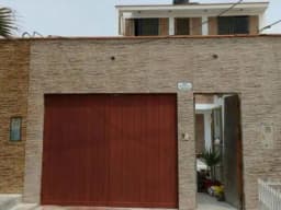 Vendo Casa Edificio de 3 departamentos-Punta Hermosa