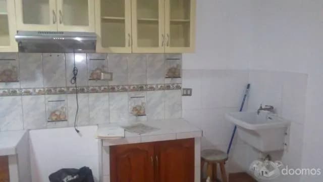 SE ALQUILA COMODO DEPARTAMENTO EN SURCO — foto 1