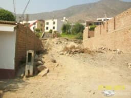 VENDO TERRENO 150M2 URB. LAS PRADERAS LA MOLINA