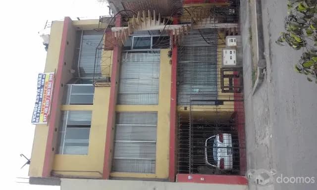 VENTA DE CASA DE 3 PISOS + AZOTEA . LOS OLIVOS — foto 1