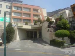 Venta Departamento en La Molina. 97mt2 + cochera. 3 habitaciones y cuarto de servicio + balcón vista panorámica