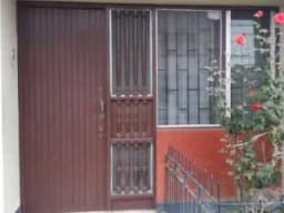 ALQUILO CASA  1ER. PISO.   DEMOSTRAR SOLVENCIA ECONÓMICA MEDIANTE BOLETAS DE PAGOS