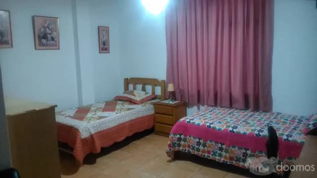 ALQUILO HABITACIÓN AMOBLADA CON BAÑO PROPIO EN LA MOLINA — foto 2