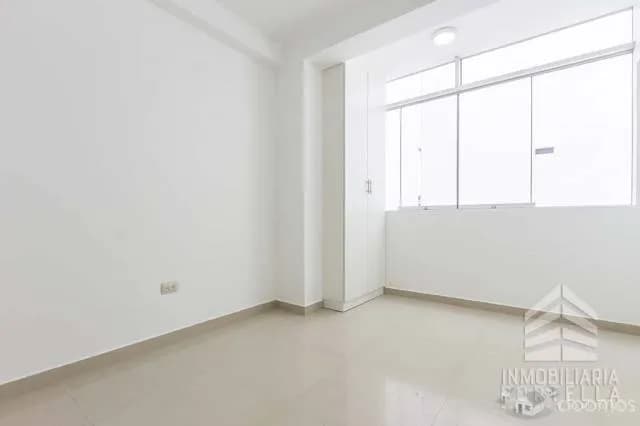 DEPARTAMENTO DE 105M2 EN SURQUILLO — foto 7