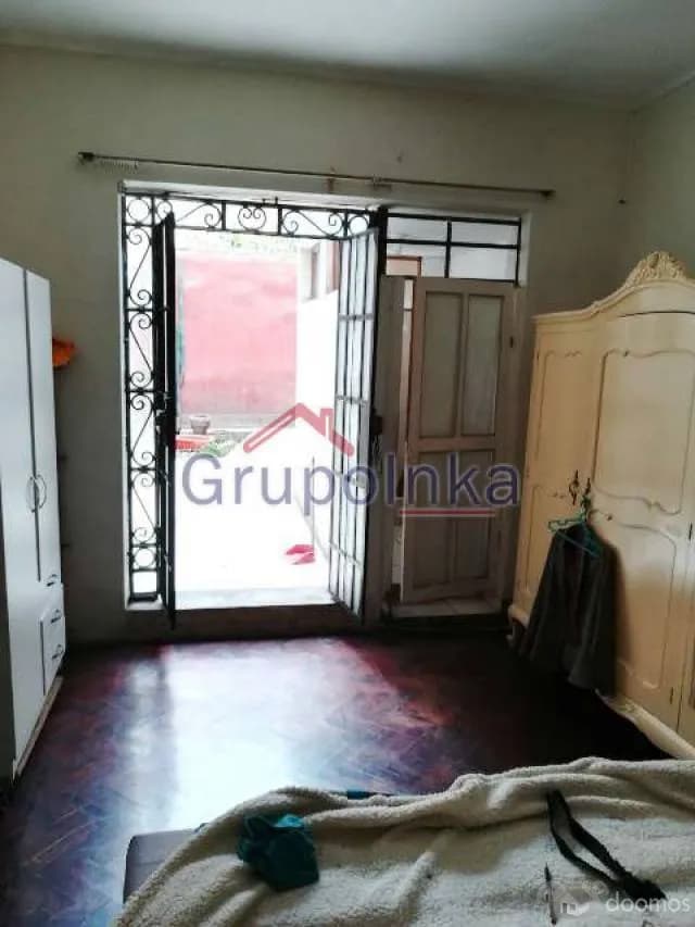 DEPARTAMENTO CON AMBIENTES AMPLIOS — foto 1