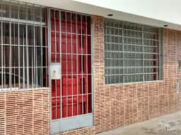 DEPARTAMENTO AMPLIO. PRIMER PISO