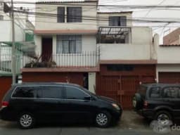 CASA DE 3 PISOS EN URB MARANGA - SAN MIGUEL