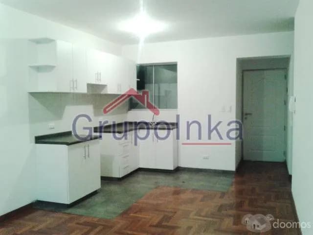 DEPARTAMENTO UBICADO EN UN MODERNO Y  LUJOSO EDIFICIO EN SURQUILLO — foto 2