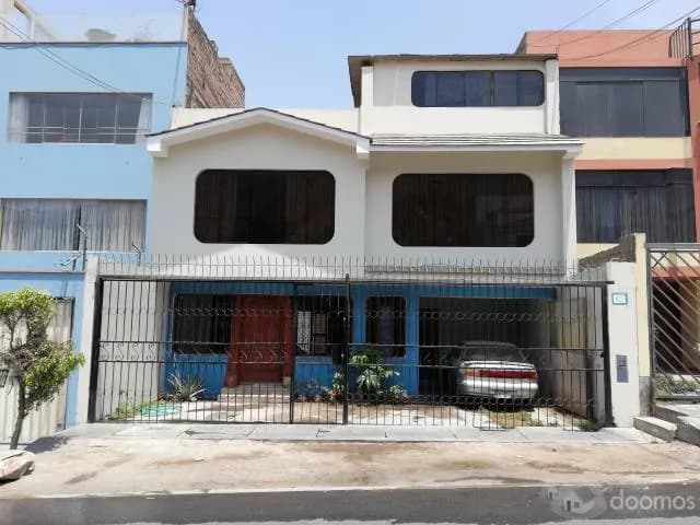 Casa de 3 pisos en La Molina — foto 1