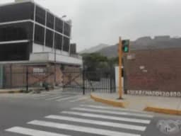 Venta de casa de 3 pisos 160 m2 Ate Vitarte