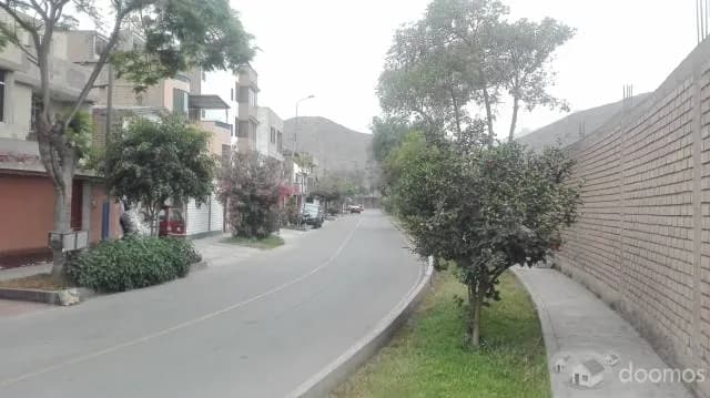 Venta de casa de 3 pisos 160 m2 Ate Vitarte — foto 2