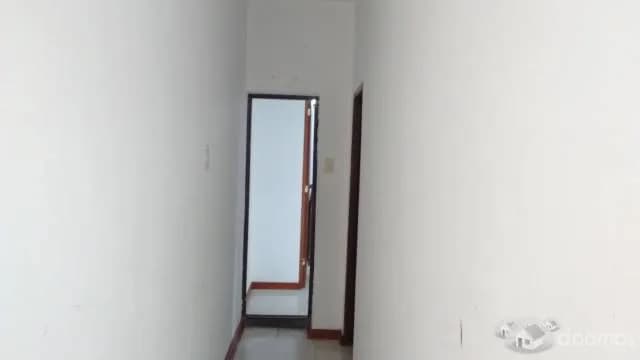 OFICINA A PUERTA CERRADA — foto 6