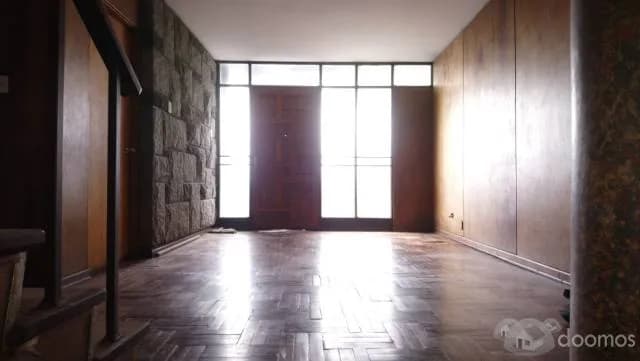 AMPLIA CASA EN EL CENTRO DE LA CIUDAD — foto 3