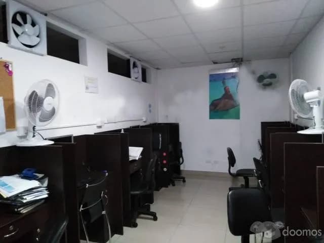 Alquilo Oficina en Edificio Empresarial — foto 1
