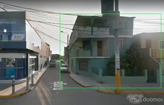 Inmueble de 3 Pisos en Zona Comercial — foto 1