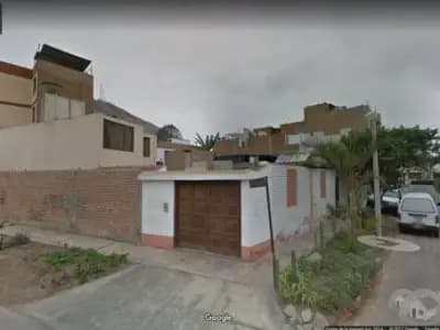 SE REMATA CASITA A PRECIO DE TERENO EN CHORRILLOS MUY CERCA A AVENIDA HUAYLAS