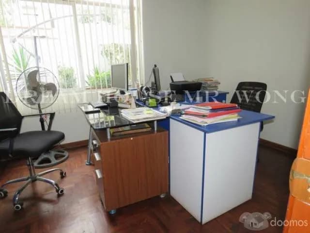 VENDO AMPLIA CASA DE DOS PISOS EN SAN BORJA SUR — foto 6