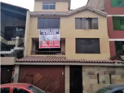OCASIÓN! AMPLIA CASA 4 PISOS 11 DOR + 2 C/SERV + 2 COCHERAS