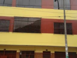 Alquilo local ideal para colegio, instituto o academia