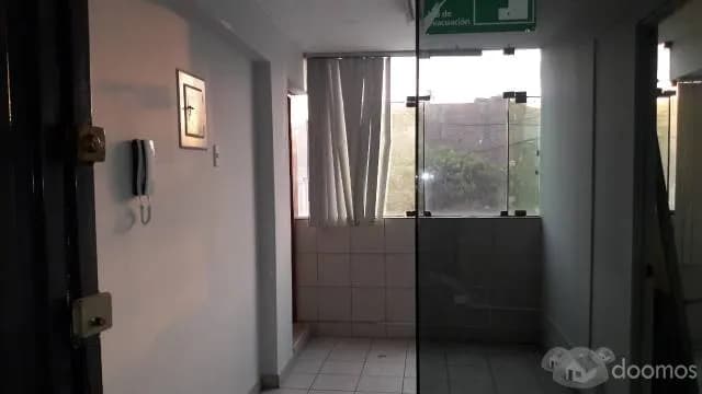 SE ALQUILA AMPLIO LOCAL PARA OFICINA - 2DO PISO — foto 2