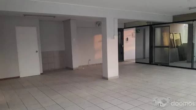 SE ALQUILA AMPLIO LOCAL PARA OFICINA - 2DO PISO — foto 4