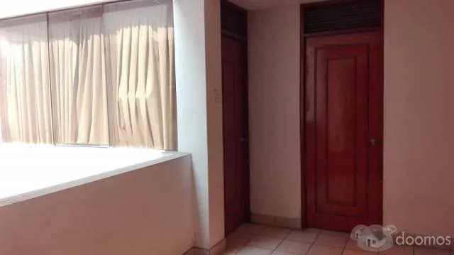 REMATO HERMOSA CASA EN LA MOLINA — foto 2