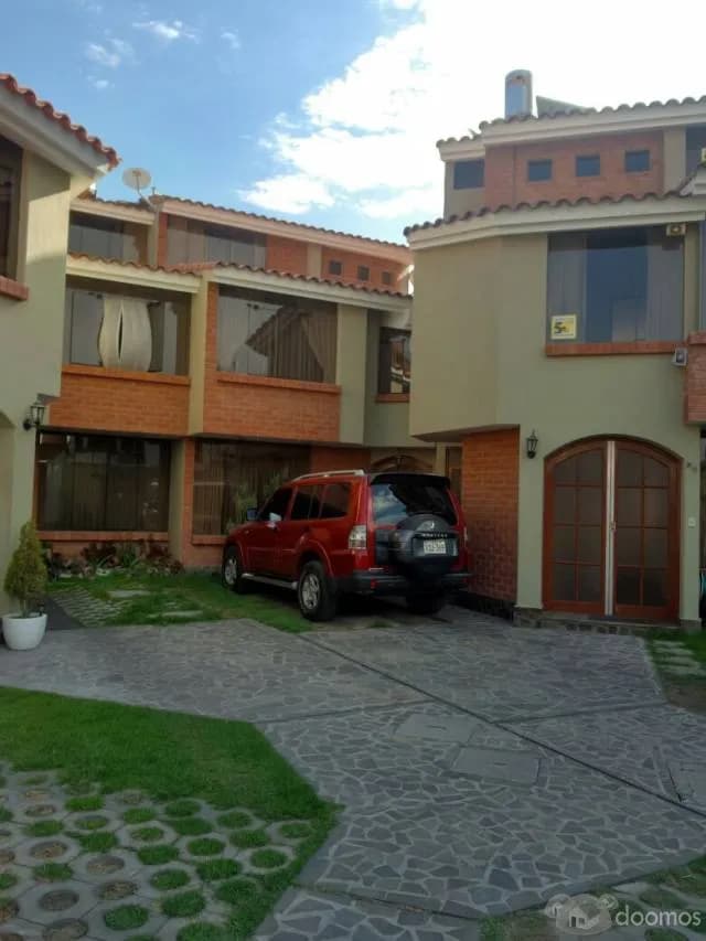 ALQUILO Linda Casa Cayma — foto 1