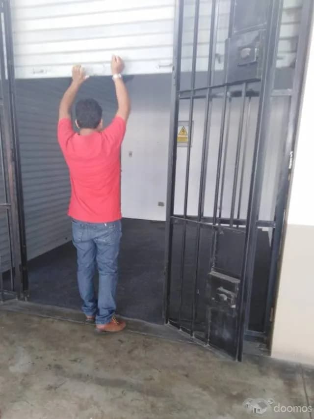 Alquiler Local Comercial - C.C Plaza Hogar Angamos — foto 4
