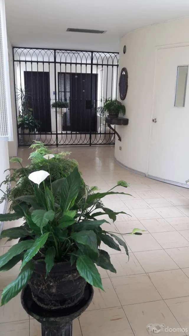 VENDO HERMOSO FLAT EN PISO 11 DEL 173 M2 — foto 1