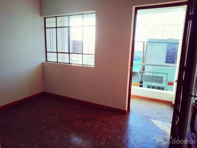 CASA DE 3 PISOS EN EL CENTRO DE MOQUEGUA — foto 8